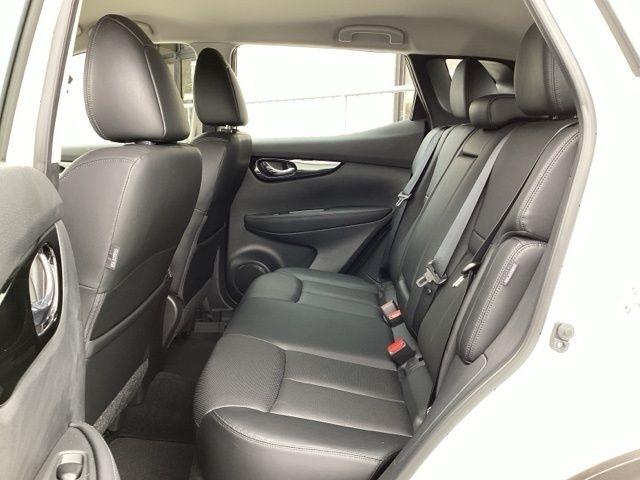 Nissan Rogue Sport  2022