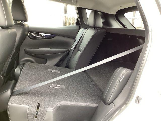 Nissan Rogue Sport  2022