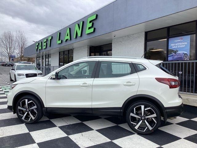 Nissan Rogue Sport  2022