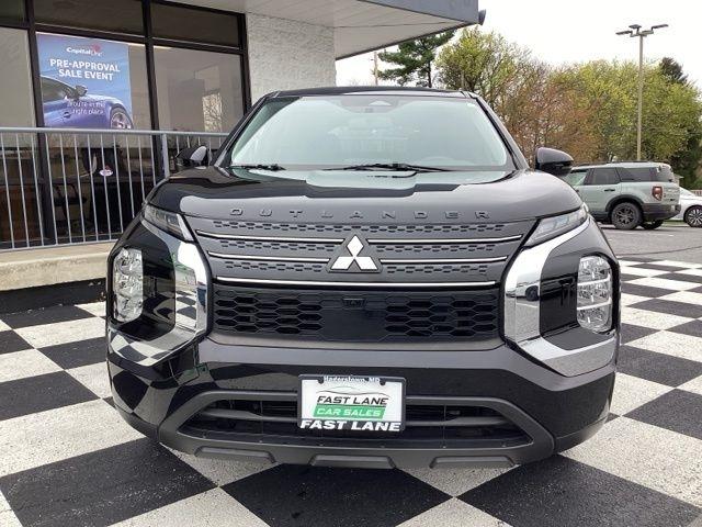 Mitsubishi Outlander  2024