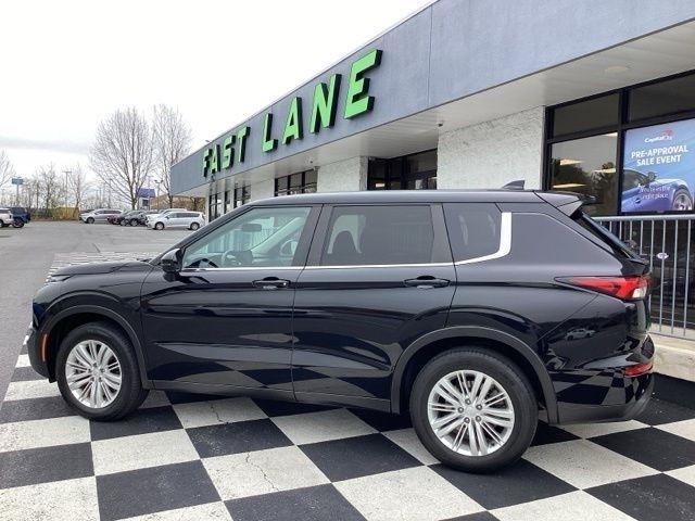 Mitsubishi Outlander  2024