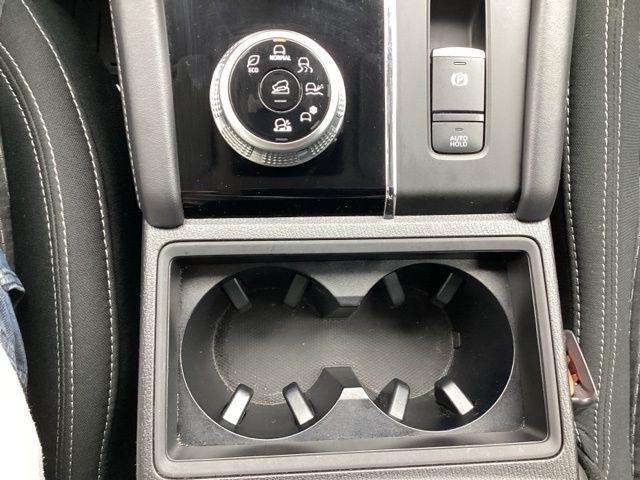 Mitsubishi Outlander  2024