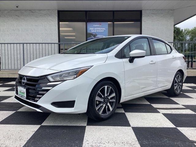 Nissan Versa  2025