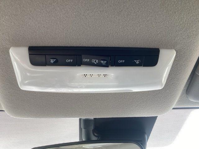 Nissan Versa  2025