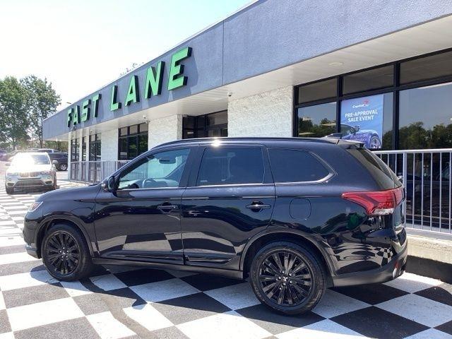 Mitsubishi Outlander  2020