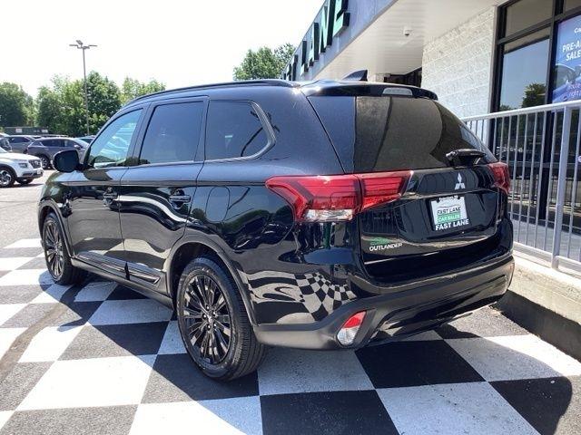 Mitsubishi Outlander  2020