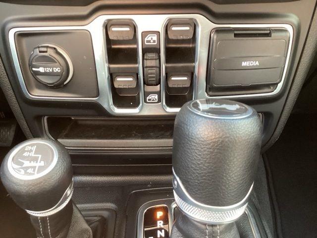 Jeep Wrangler  2025