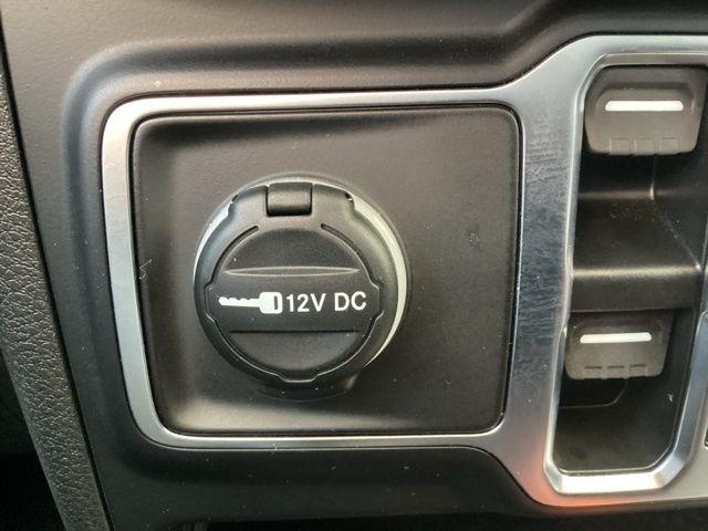 Jeep Wrangler  2025