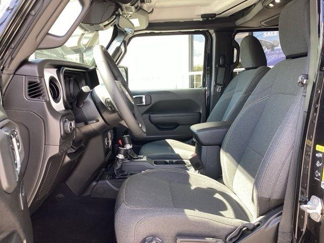 Jeep Wrangler  2025