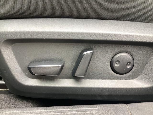 Nissan Rogue  2025