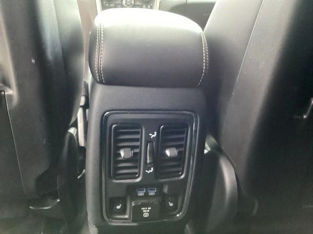 Jeep Grand Cherokee  2014