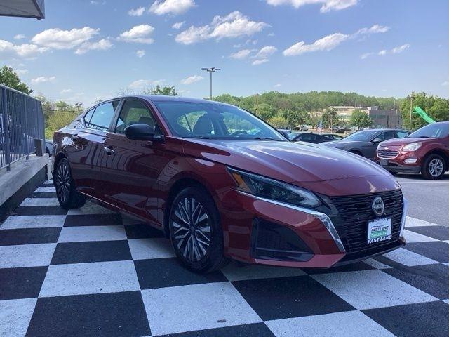 Nissan Altima  2024