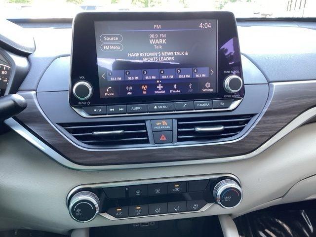 Nissan Altima  2024