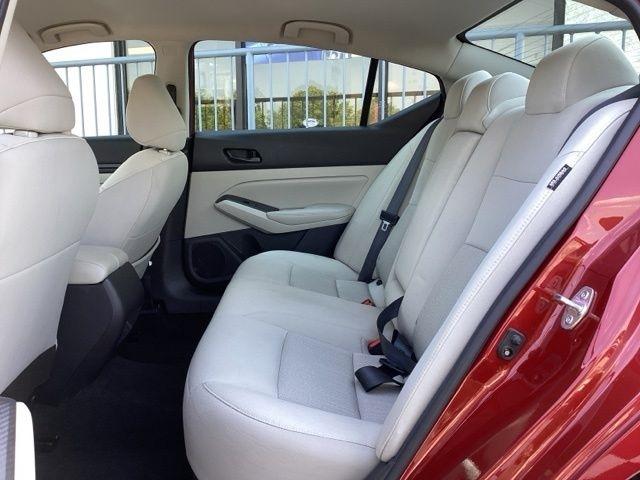 Nissan Altima  2024