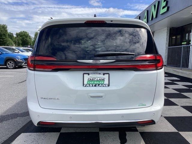 Chrysler Pacifica  2024