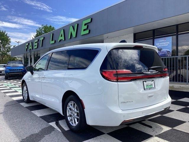 Chrysler Pacifica  2024