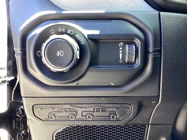 Jeep Wrangler  2025
