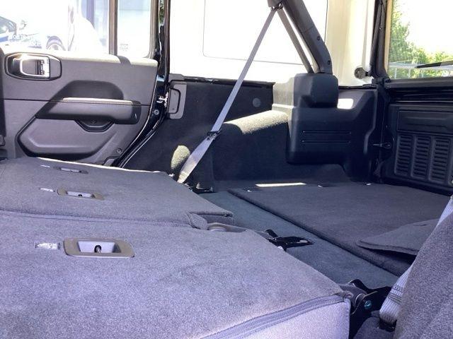 Jeep Wrangler  2025