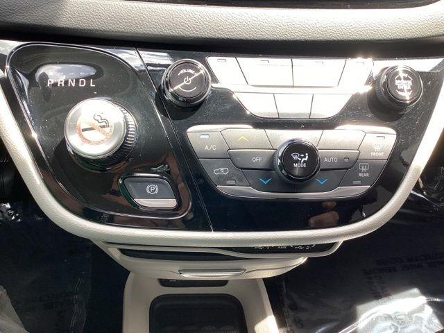 Chrysler Pacifica  2023