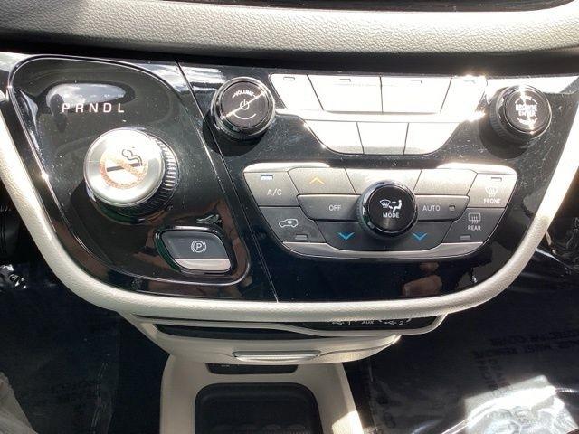 Chrysler Pacifica  2023