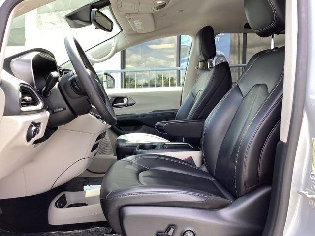 Chrysler Pacifica  2023