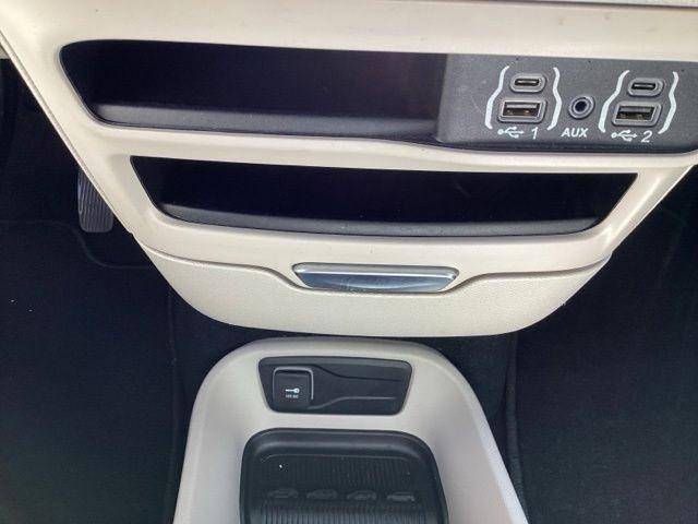 Chrysler Pacifica  2023