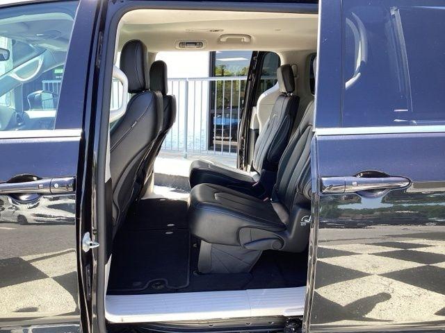 Chrysler Pacifica  2023