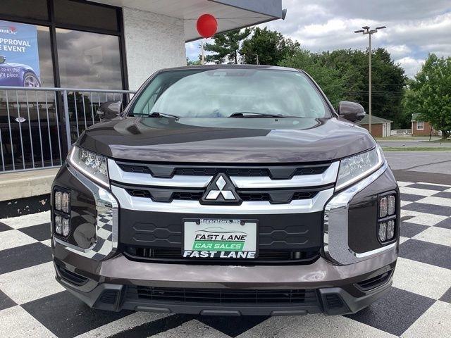 Mitsubishi Outlander Sport  2024