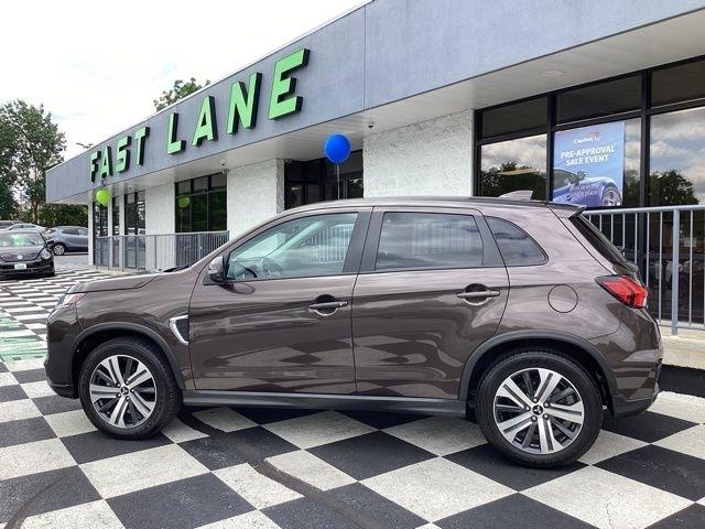 Mitsubishi Outlander Sport  2024