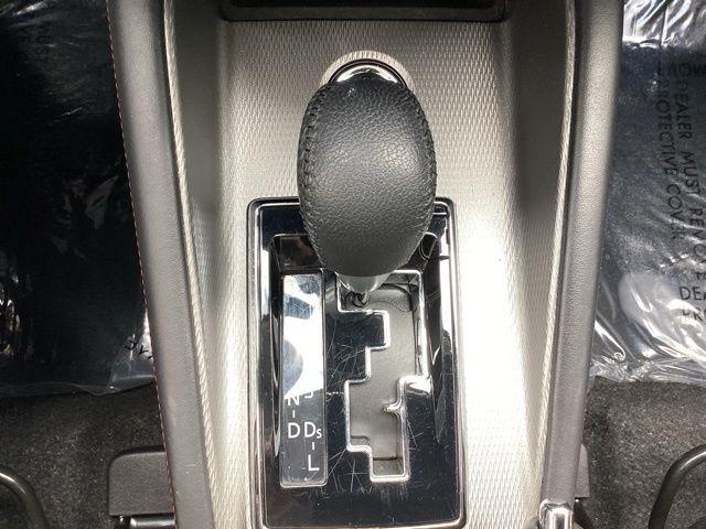 Mitsubishi Outlander Sport  2024