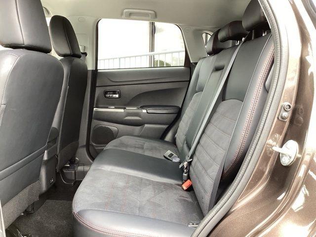 Mitsubishi Outlander Sport  2024