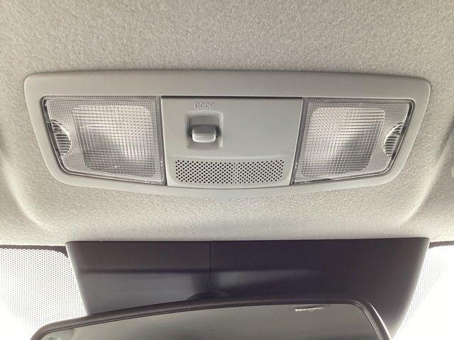 Mitsubishi Outlander Sport  2024