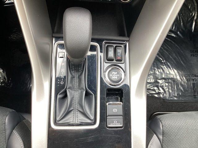 Mitsubishi Eclipse Cross  2024