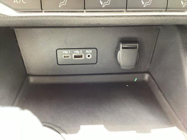 Nissan Sentra  2023