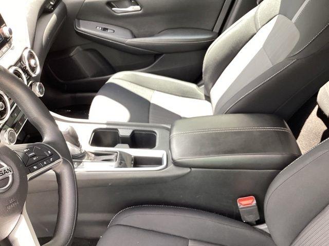 Nissan Sentra  2023