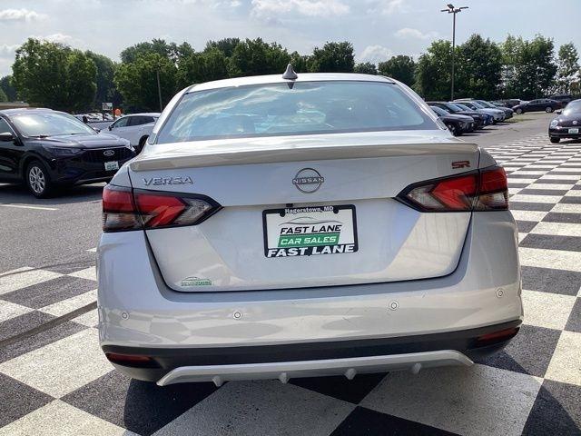 Nissan Versa  2024