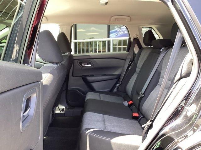 2025 Nissan Rogue SV - Photo 29