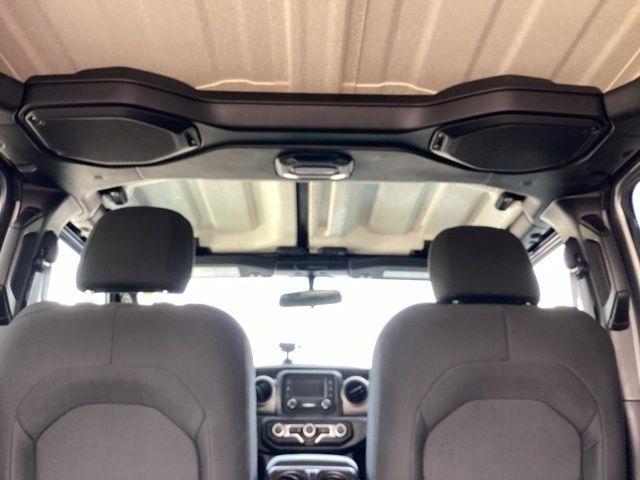 Jeep Wrangler  2019