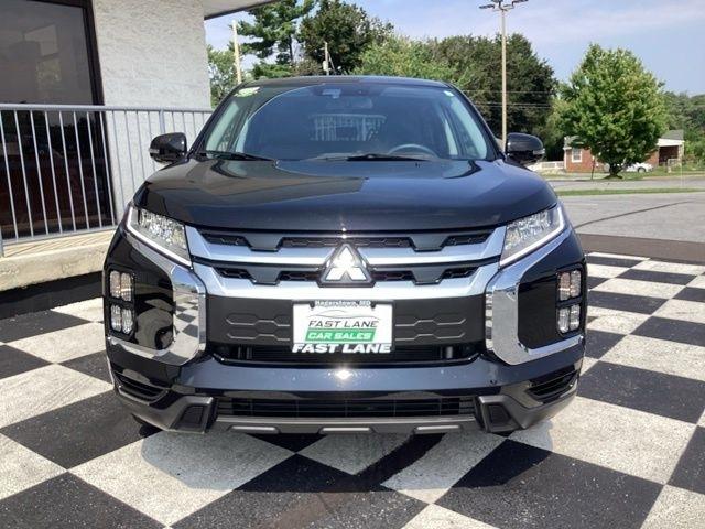 Mitsubishi Outlander Sport  2026
