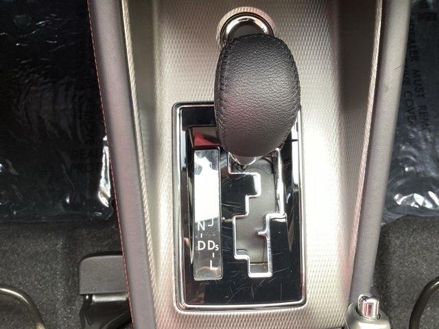 Mitsubishi Outlander Sport  2026