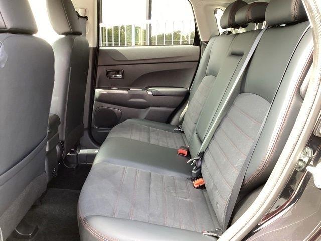 Mitsubishi Outlander Sport  2026