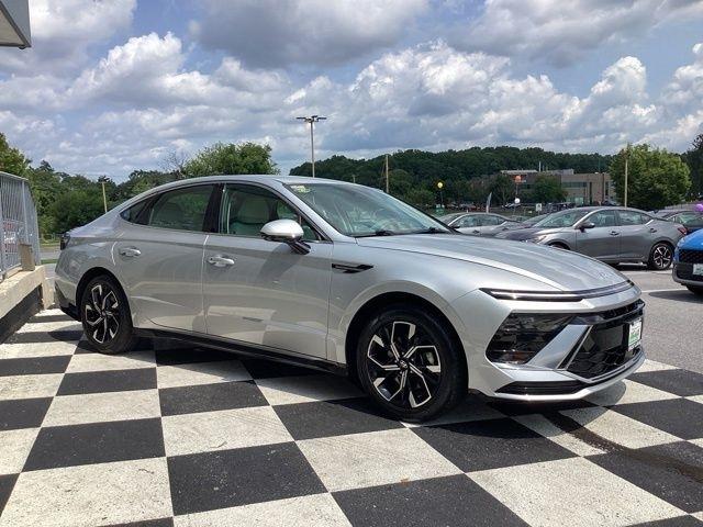 Hyundai Sonata  2025