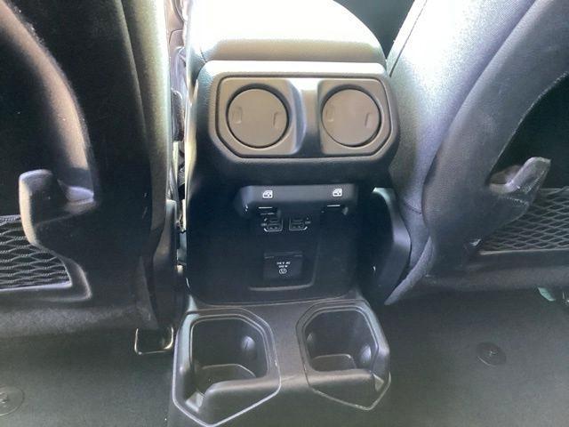 Jeep Wrangler  2025