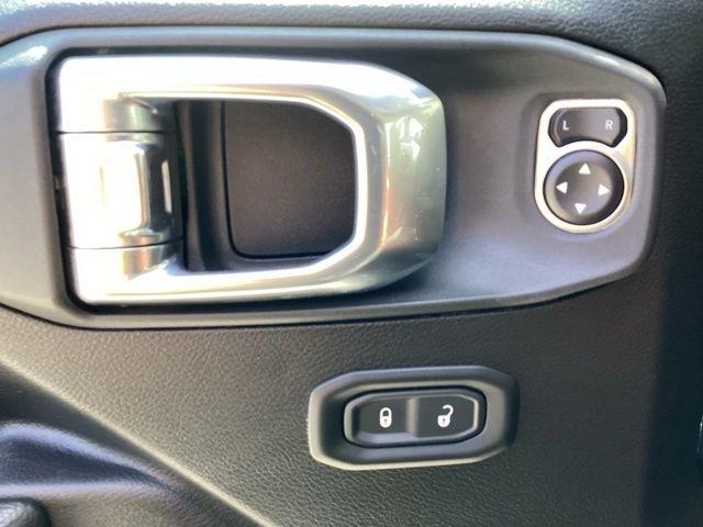 Jeep Wrangler  2025