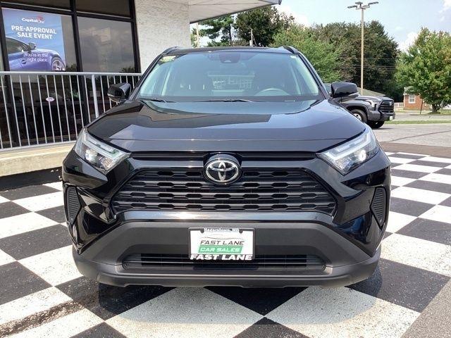 Toyota RAV4  2025