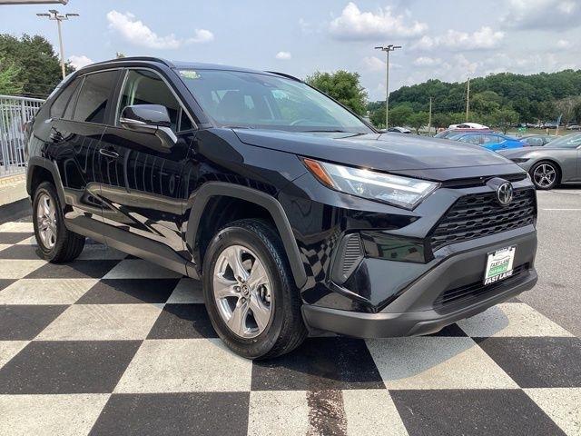 Toyota RAV4  2025