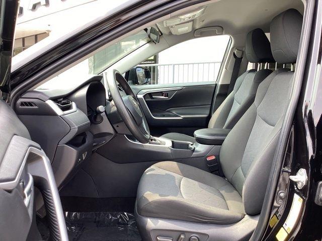 Toyota RAV4  2025
