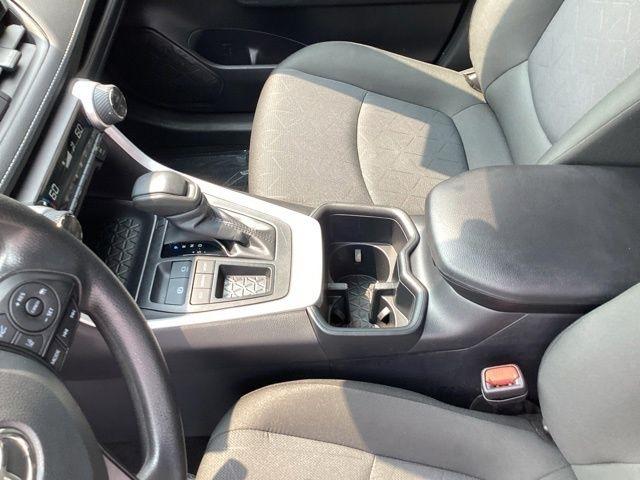 Toyota RAV4  2025