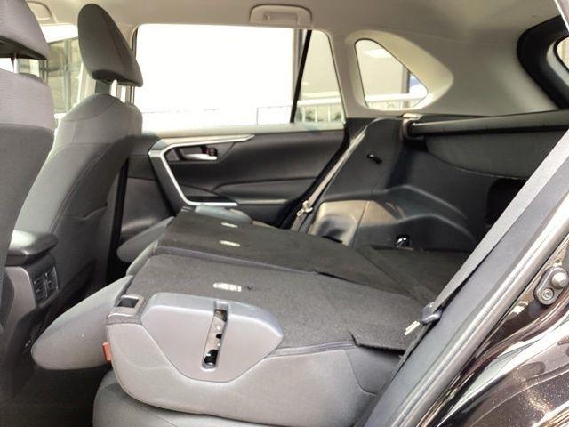 Toyota RAV4  2025
