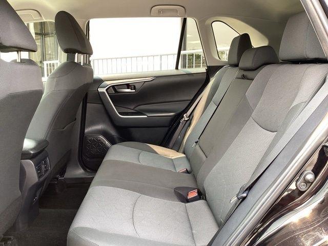 Toyota RAV4  2025